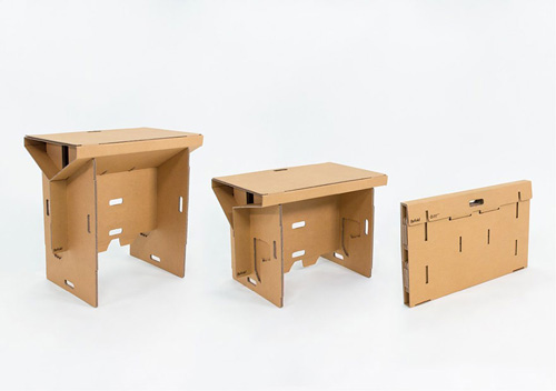 Chiếc bàn độc đáo được thiết kế từ thùng carton
