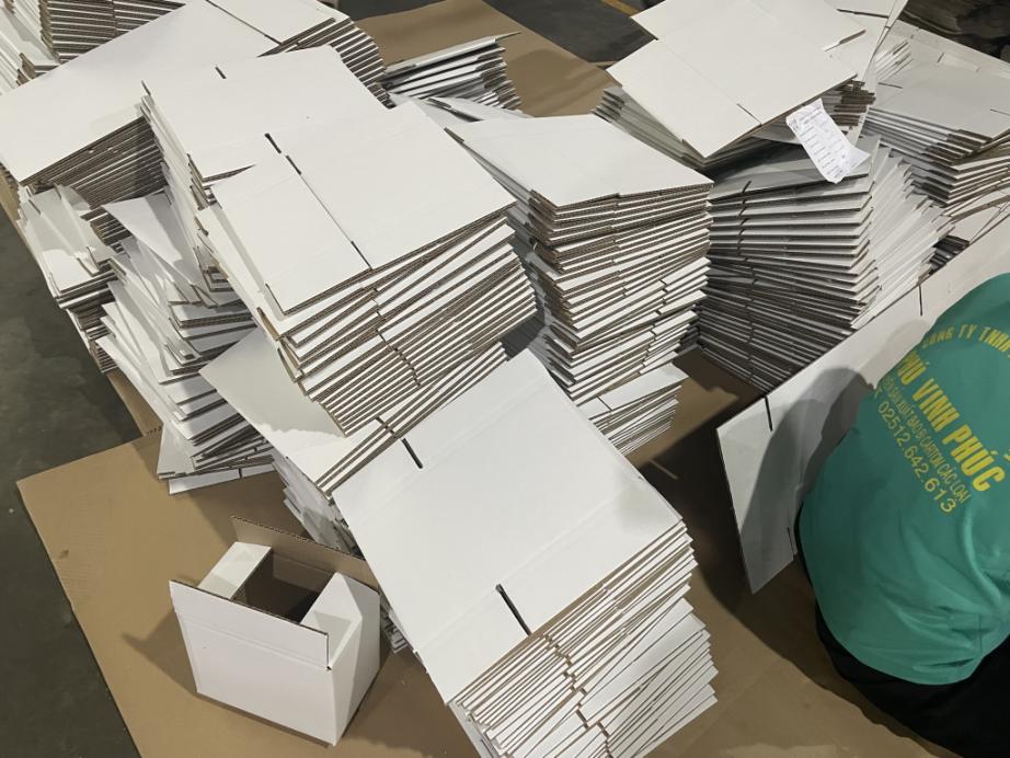 B-flute A1 White Small Size Carton Boxes